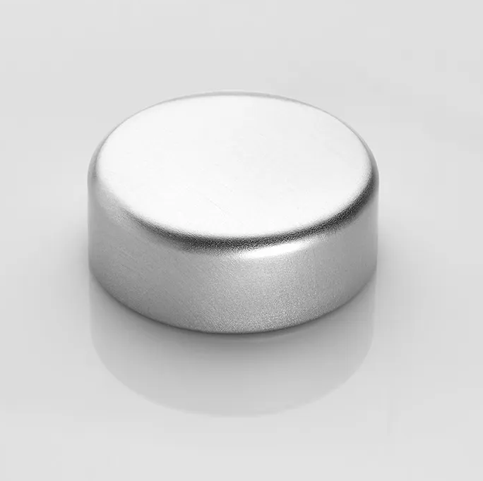 BOUCHON A VISSER ARGENTE POUR BOUTEILLES 0.7 l